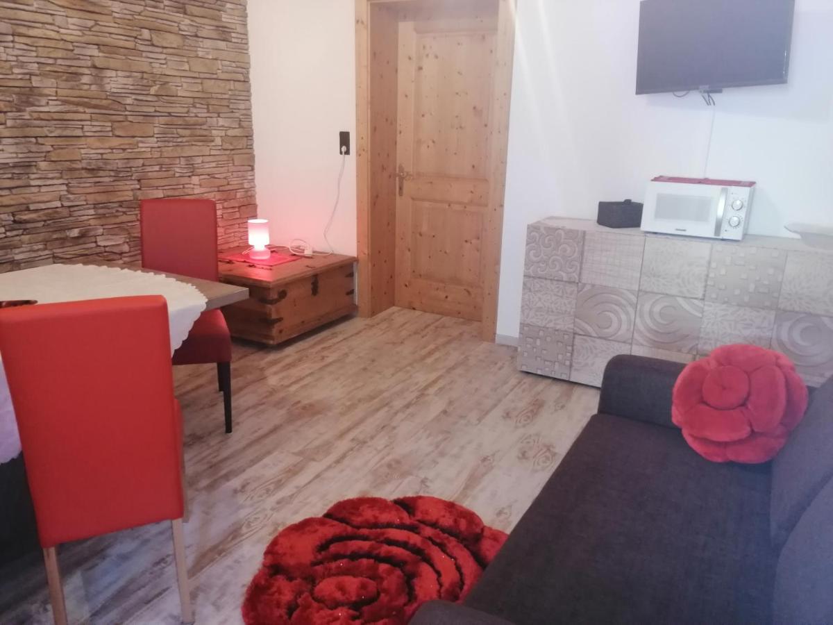 Haus Sonja Apartment แลร์มอส ภายนอก รูปภาพ