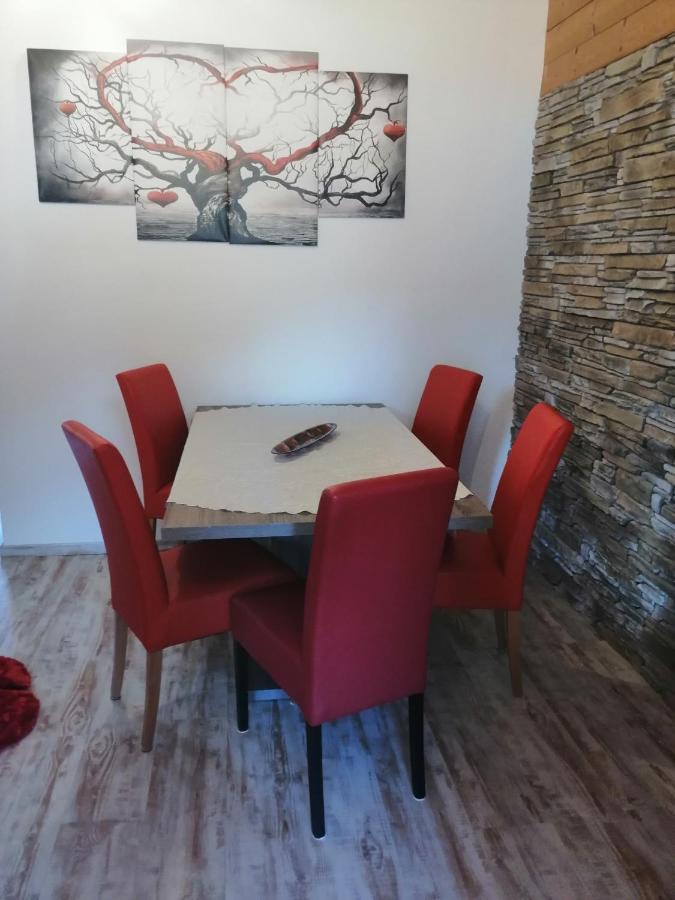 Haus Sonja Apartment แลร์มอส ภายนอก รูปภาพ