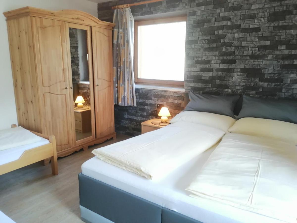 Haus Sonja Apartment แลร์มอส ภายนอก รูปภาพ