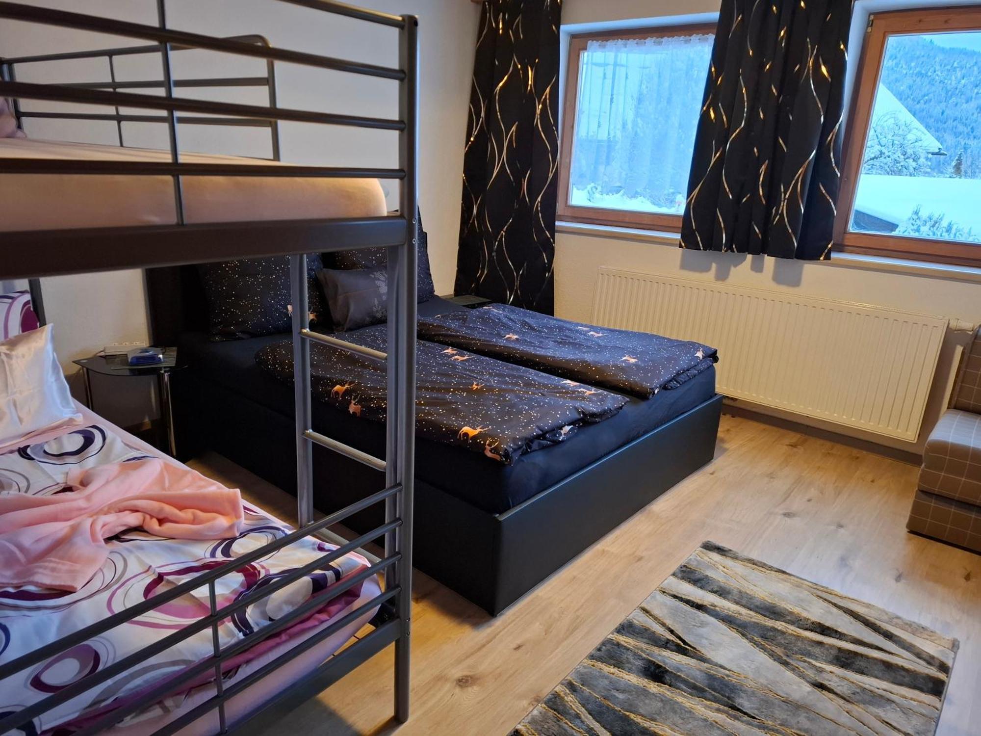 Haus Sonja Apartment แลร์มอส ภายนอก รูปภาพ