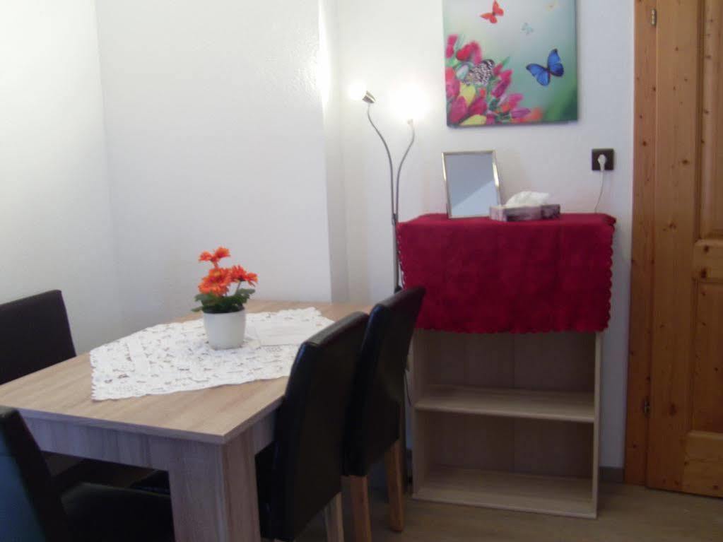 Haus Sonja Apartment แลร์มอส ภายนอก รูปภาพ
